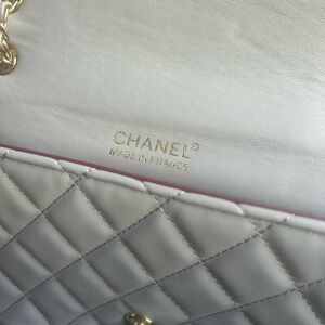 Chanel White Quilted Shoulder Bag